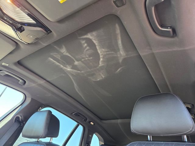 Used 2025 BMW X5 xDrive50e w/ Climate Comfort Package image 11