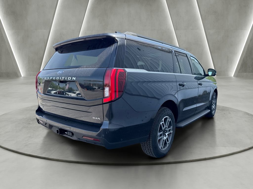 Used 2025 Ford Expedition Max Active AWD/4WD image 7
