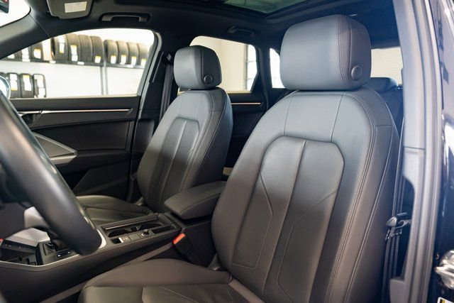 Used 2023 Audi Q3 2.0T Premium Plus w/ Premium Plus Package AWD/4WD image 24