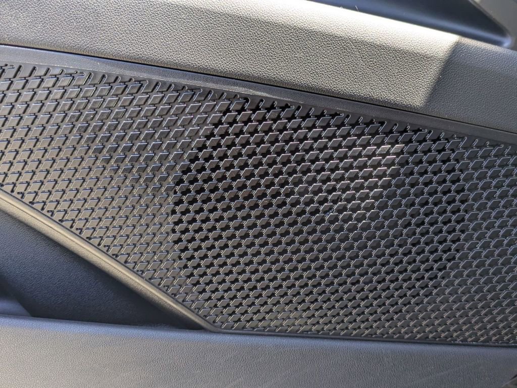 Certified 2025 Hyundai Elantra Sport image 25