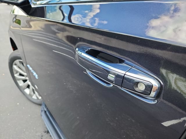 New 2026 Chevrolet Tahoe Premier w/ Sun And Tow Package AWD/4WD image 12