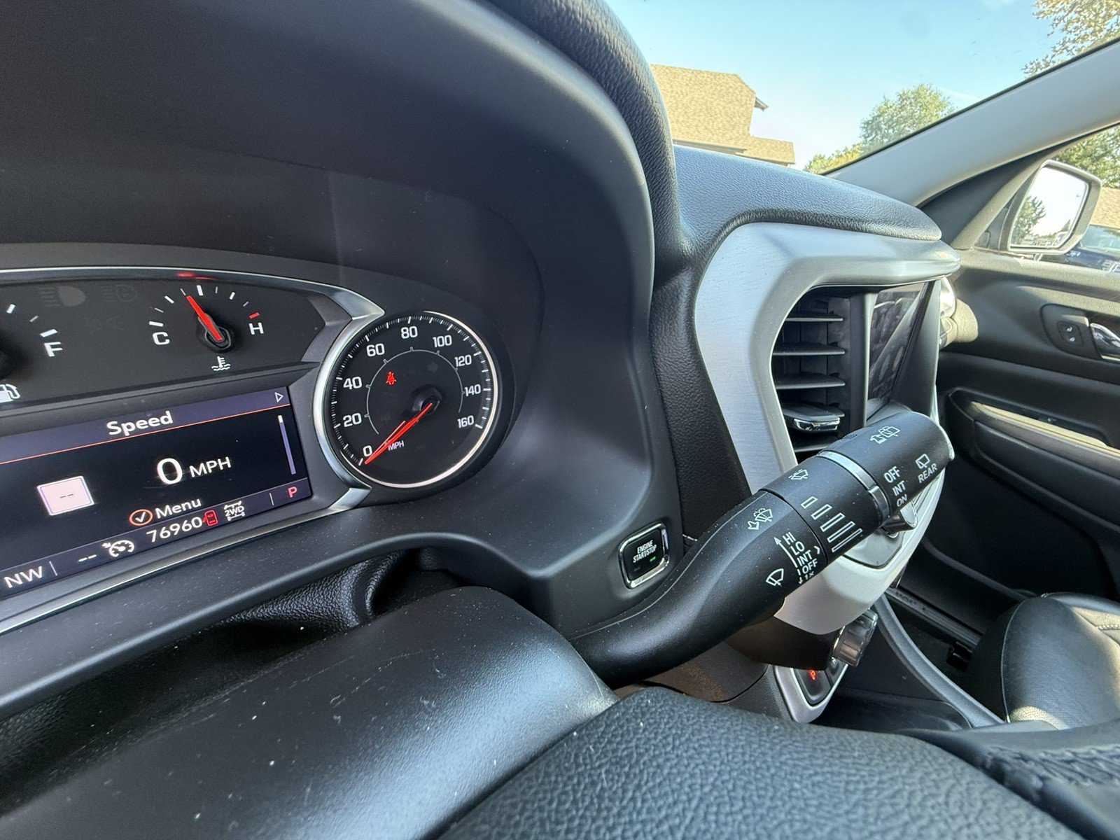 Used 2023 GMC Acadia SLT AWD/4WD image 21