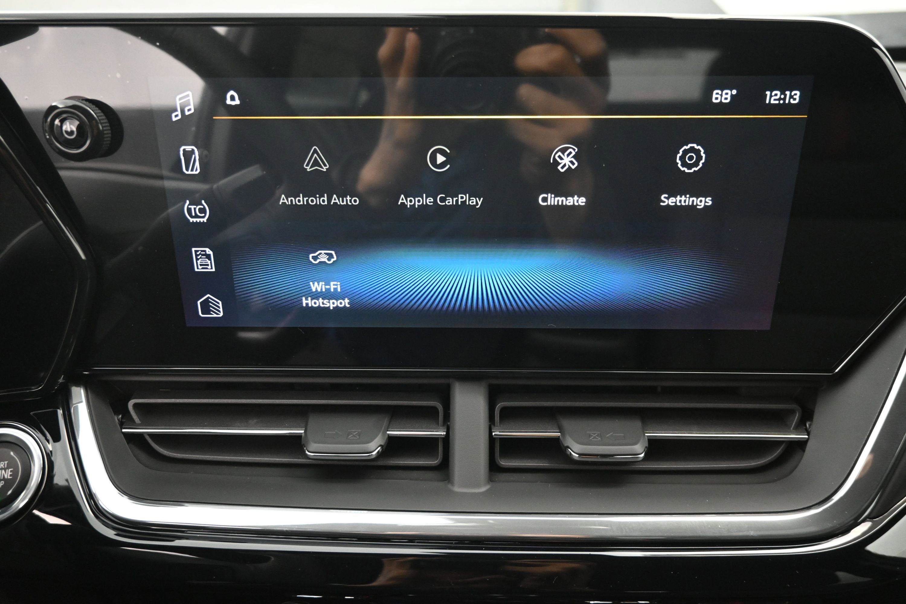 New 2026 Chevrolet Trax RS w/ Sunroof Package FWD image 14