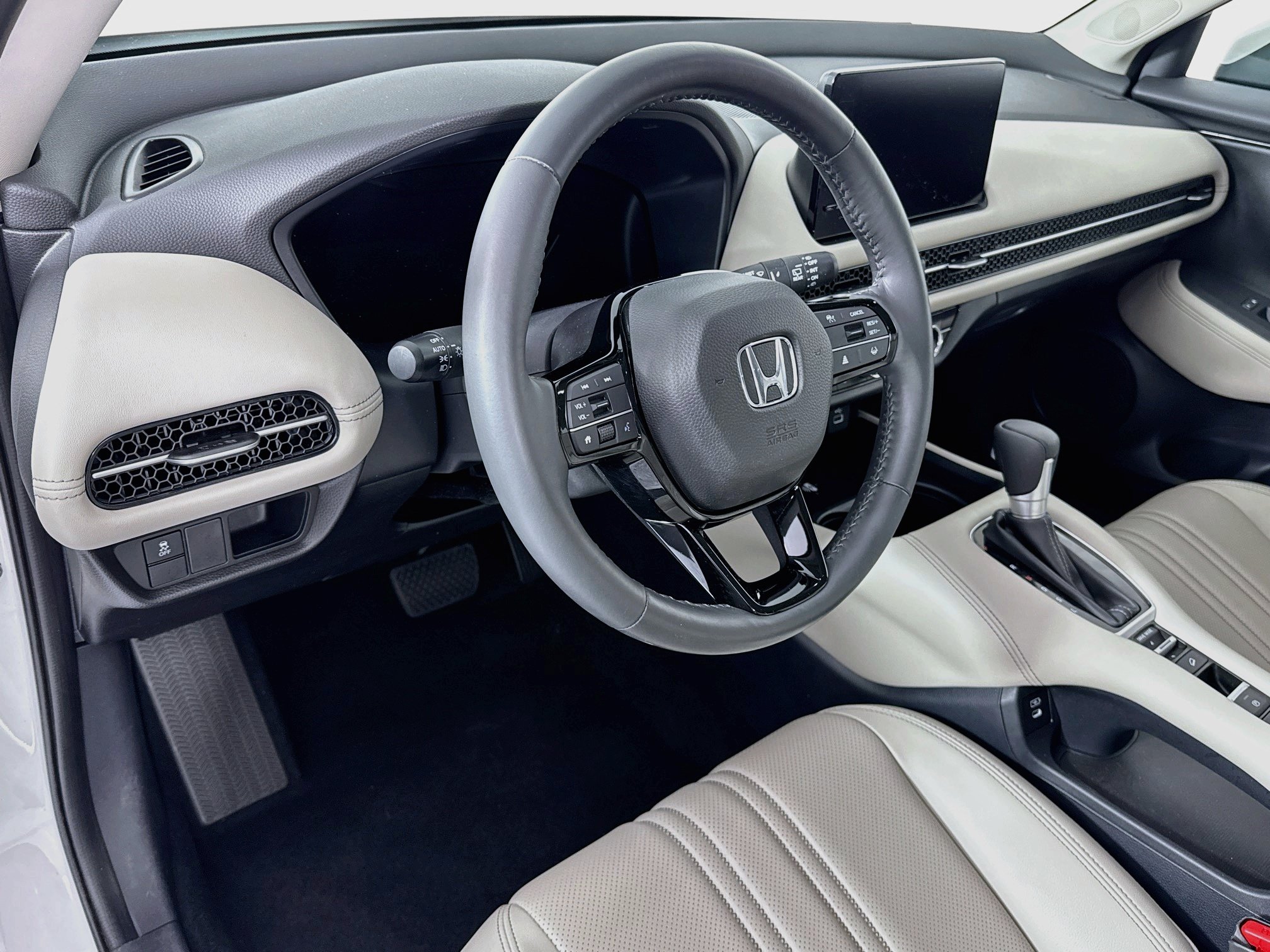 Certified 2024 Honda HR-V EX-L image 9