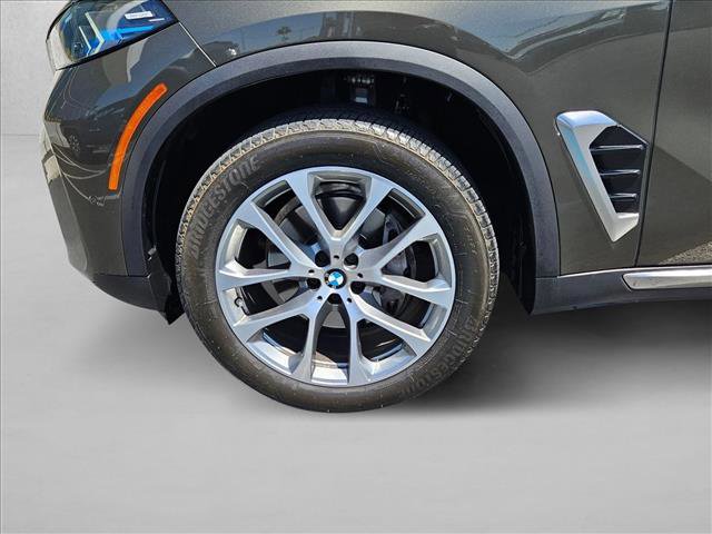 Certified 2025 BMW X5 xDrive40i w/ Premium Package AWD/4WD image 23