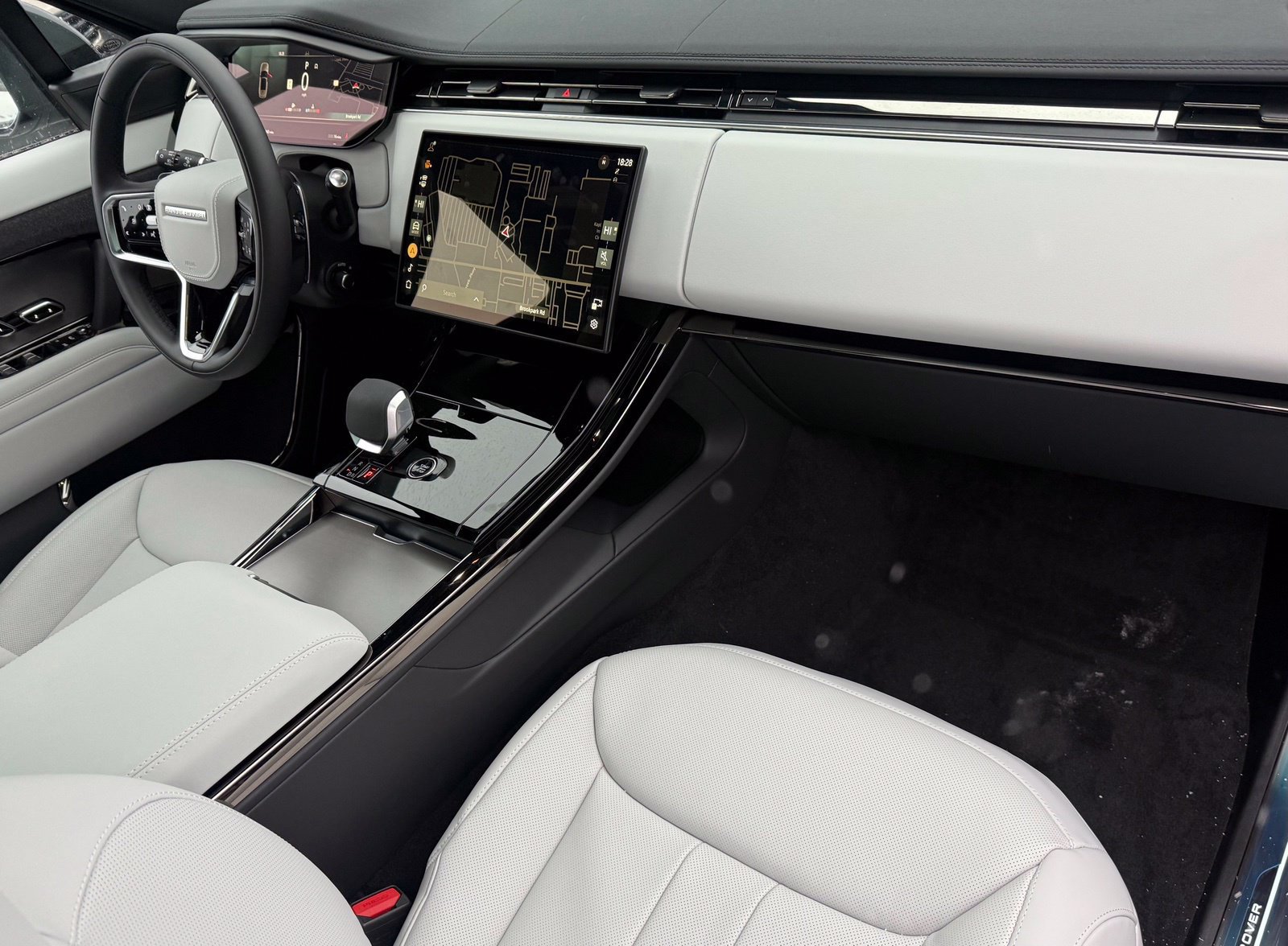 New 2027 Land Rover Range Rover Sport SE AWD/4WD image 19