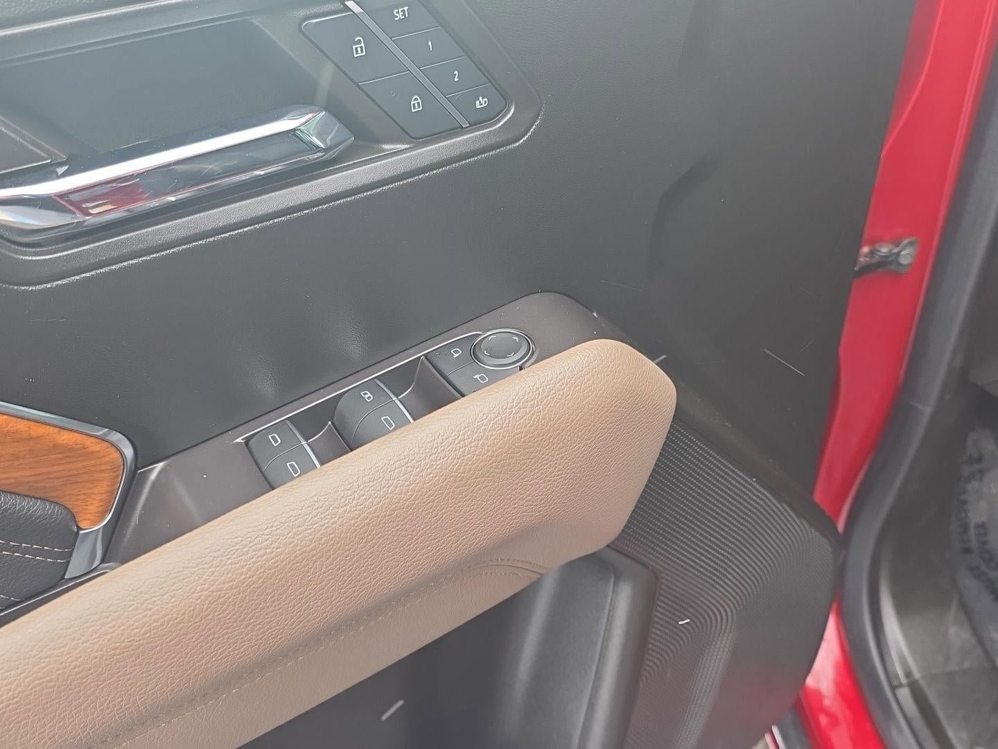 Used 2024 GMC Canyon Denali AWD/4WD image 17