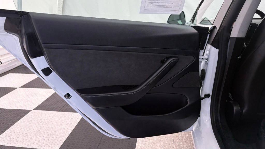 Used 2020 Tesla Model 3 Long Range AWD/4WD image 19