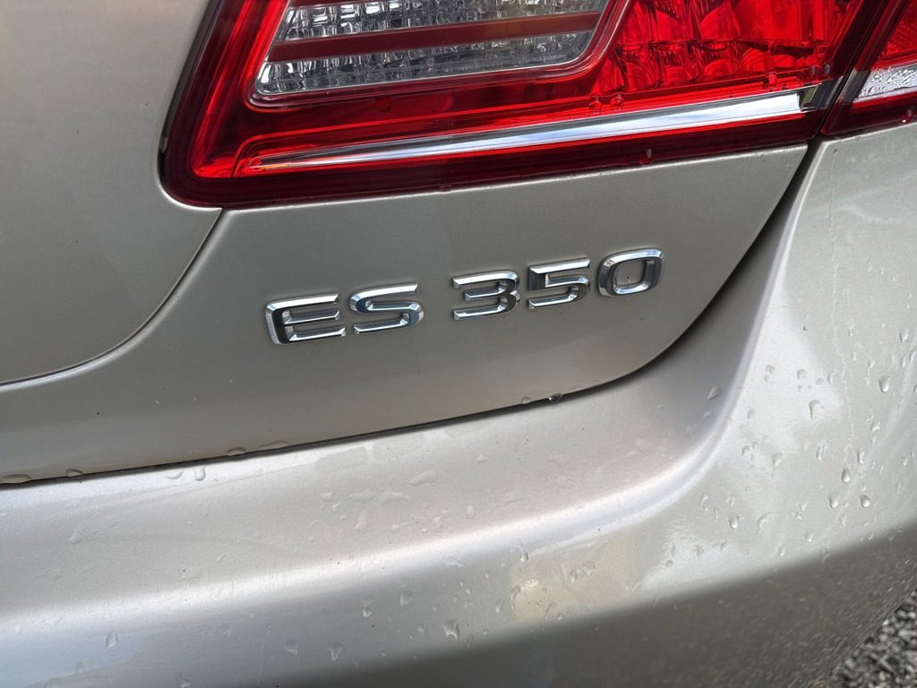 Used 2011 Lexus ES 350 image 12
