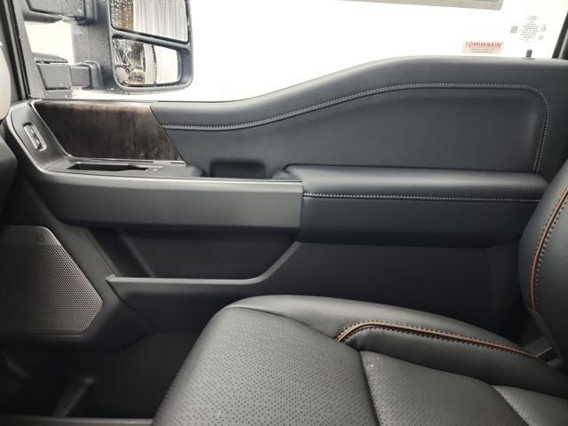 New 2026 Ford F250 Lariat image 28