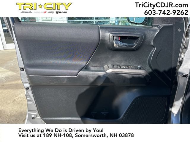 Used 2017 Toyota Tacoma TRD Off-Road w/ Tow Package (A/T) image 16