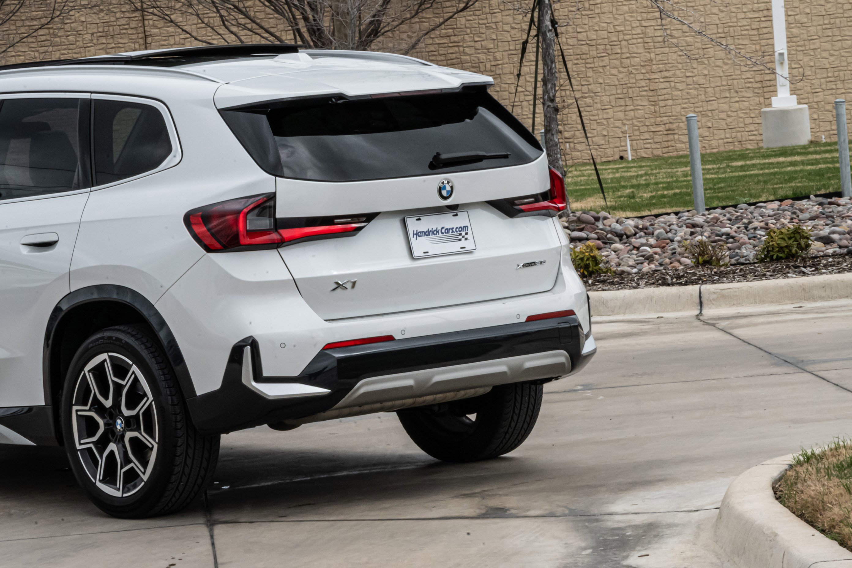 Certified 2024 BMW X1 xDrive28i w/ Premium Package AWD/4WD image 6