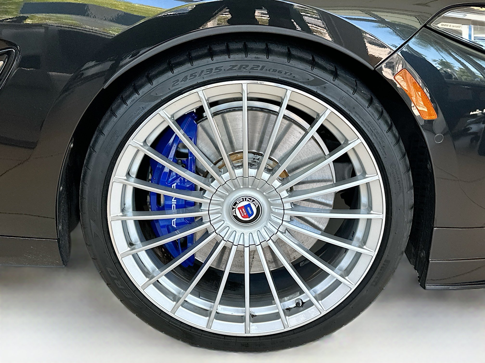 Used 2023 BMW ALPINA B8 xDrive Gran Coupe AWD/4WD image 28