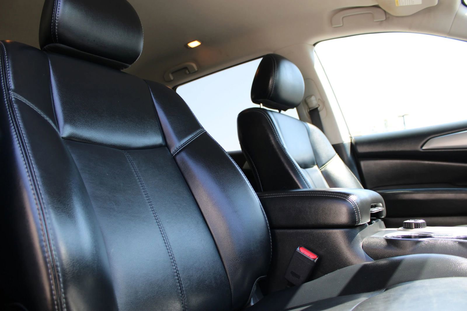 Used 2019 Nissan Pathfinder SL image 15