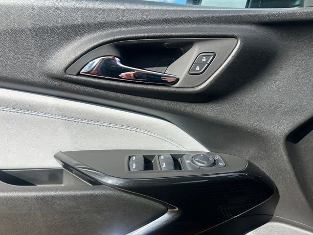 Certified 2024 Chevrolet Trax LT w/ Sunroof Package image 25