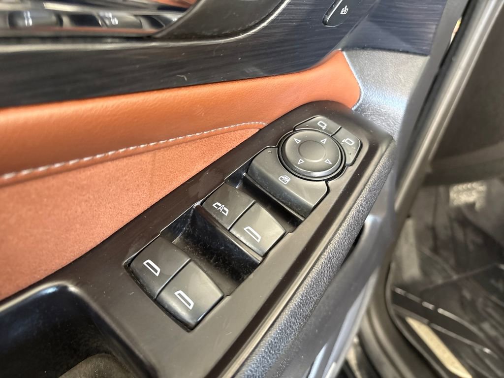 Used 2018 Chevrolet Traverse High Country image 18