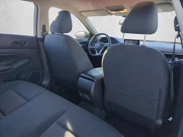 Used 2025 Nissan Altima 2.5 SV image 19