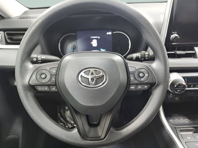 Used 2024 Toyota RAV4 XLE image 26