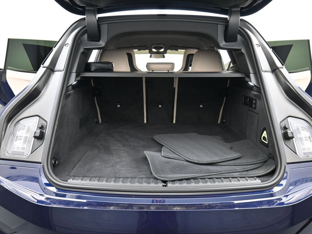 Used 2026 BMW iX xDrive45 w/ Premium Package image 16