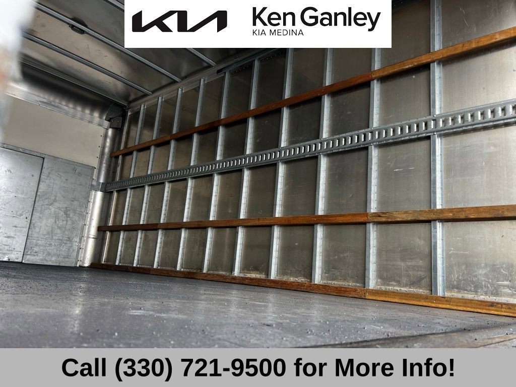 Used 2024 Ford E-450 and Econoline 450 Super Duty w/ Power Windows & Locks Group image 34