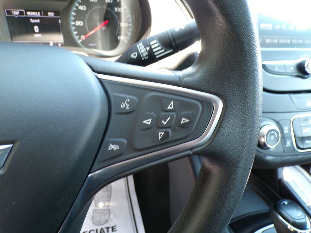 Used 2018 Chevrolet Malibu LS FWD image 27