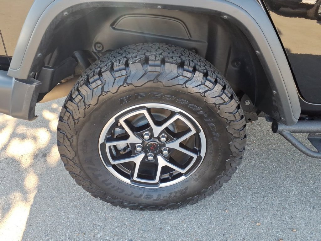 Used 2026 Jeep Wrangler Unlimited Rubicon AWD/4WD image 5