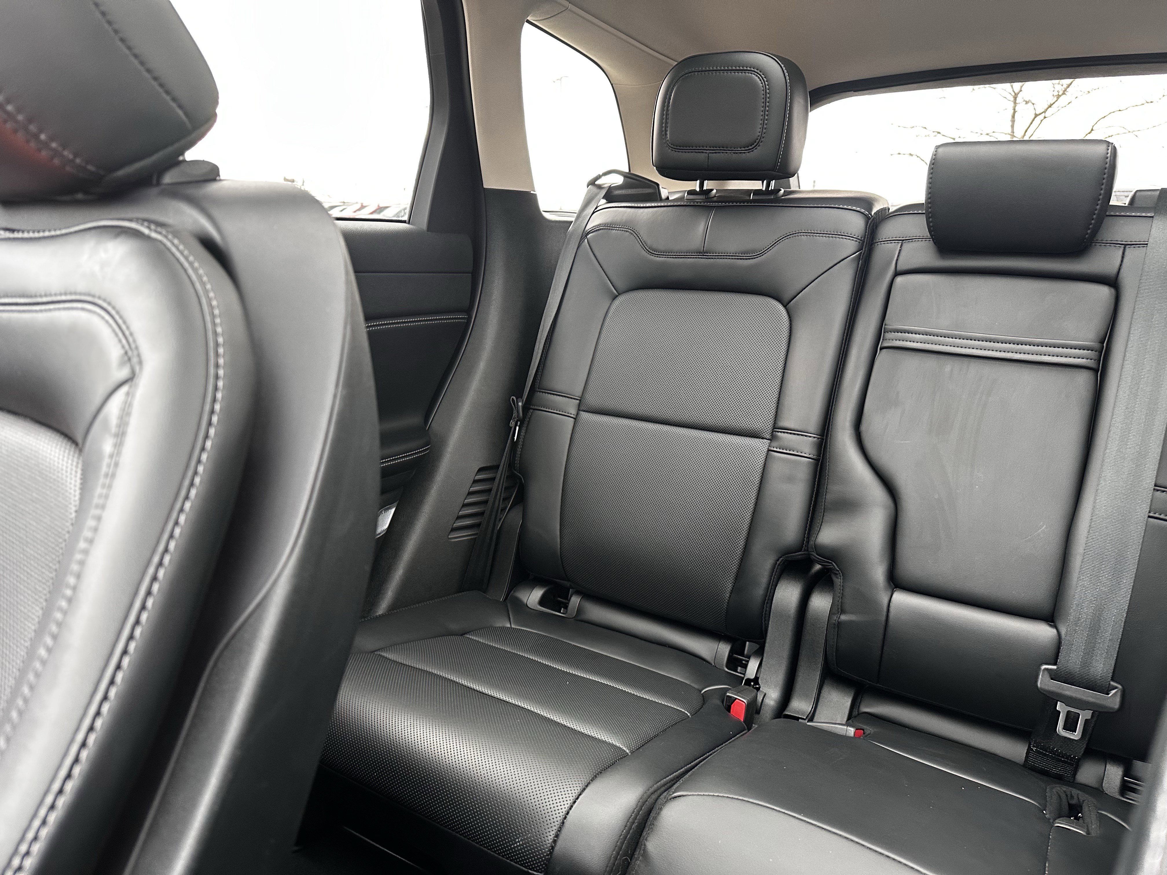 Used 2023 Lincoln Corsair Reserve w/ Equipment Group 201A image 12