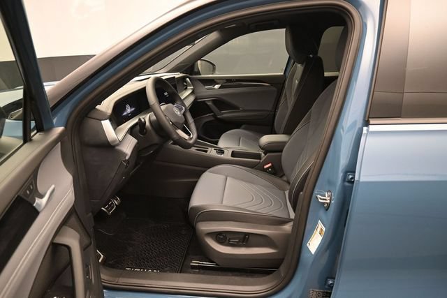 New 2026 Volkswagen Tiguan SE R-Line AWD/4WD image 9