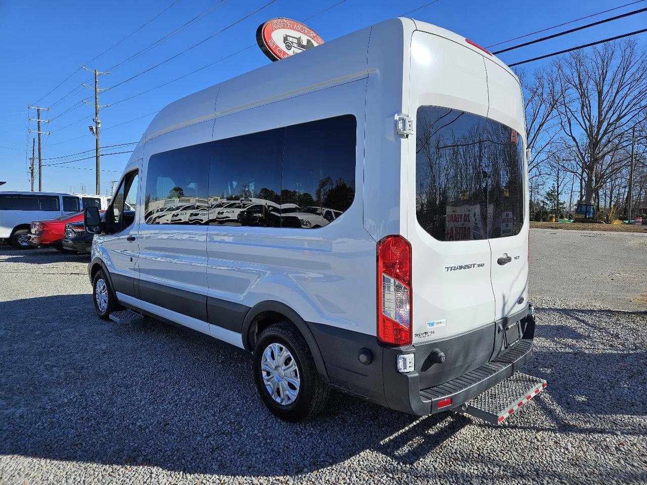 Used 2016 Ford Transit 350 XLT image 5