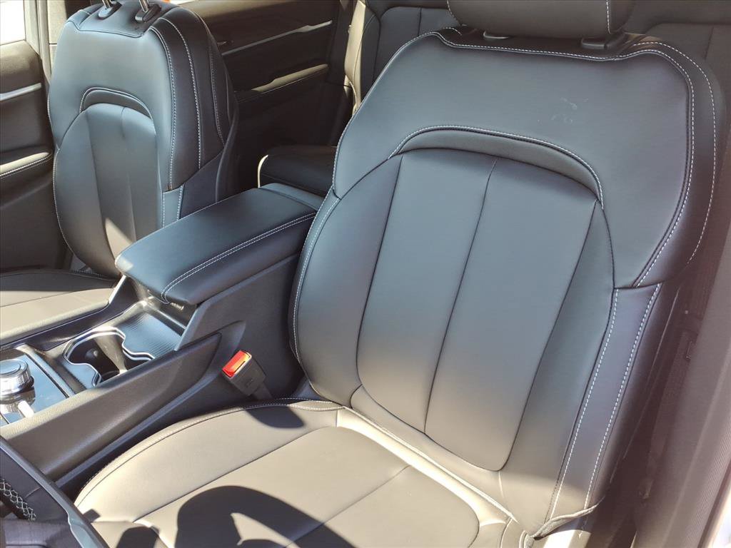 New 2026 Jeep Grand Cherokee Limited AWD/4WD image 18