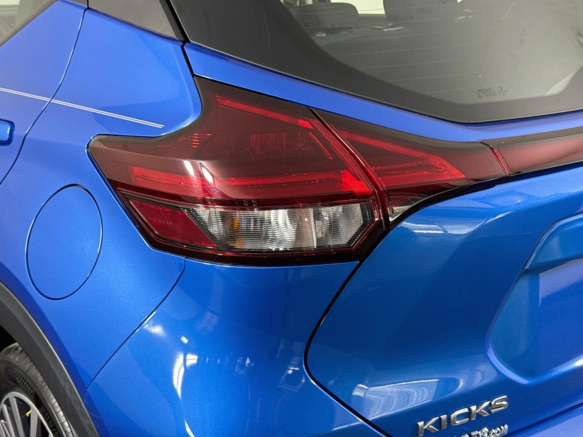 Used 2021 Nissan Kicks SV FWD image 36