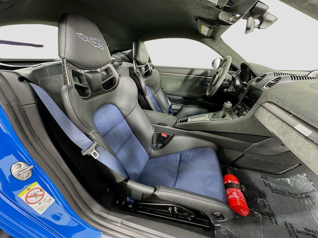 New 2025 Porsche 718 Cayman GT4 RS image 25