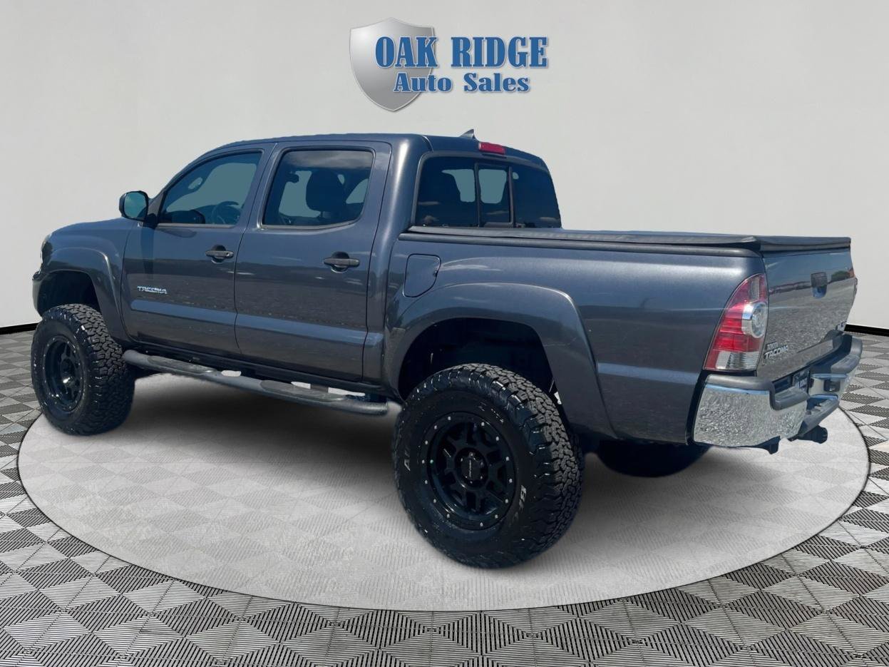 Used 2015 Toyota Tacoma PreRunner w/ SR5 Package RWD image 7