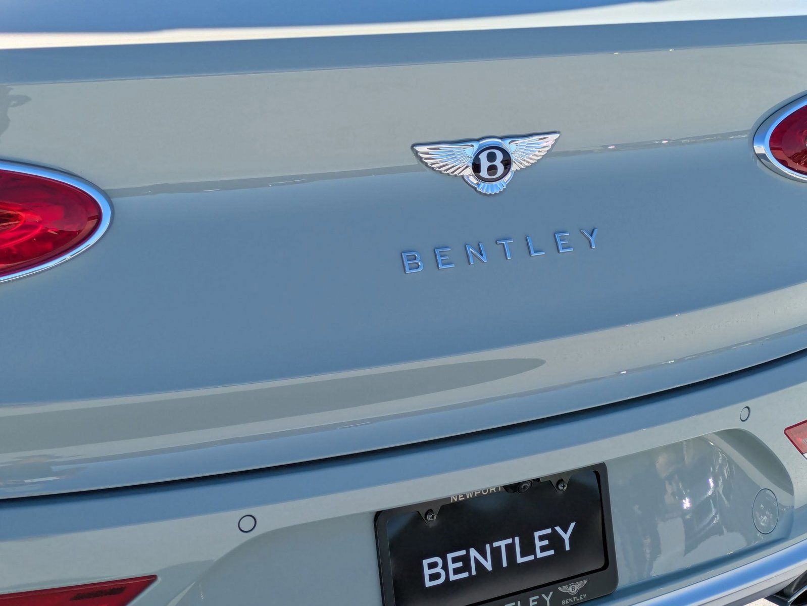 Certified 2025 Bentley Bentayga Extended Wheelbase image 13