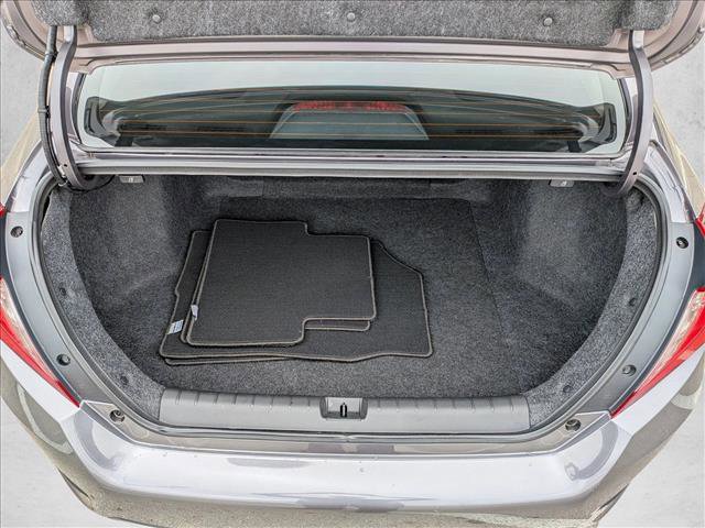 Used 2020 Honda Civic Touring image 7