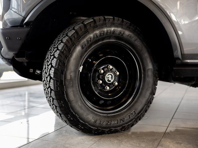 Used 2021 Ford Bronco Black Diamond image 10