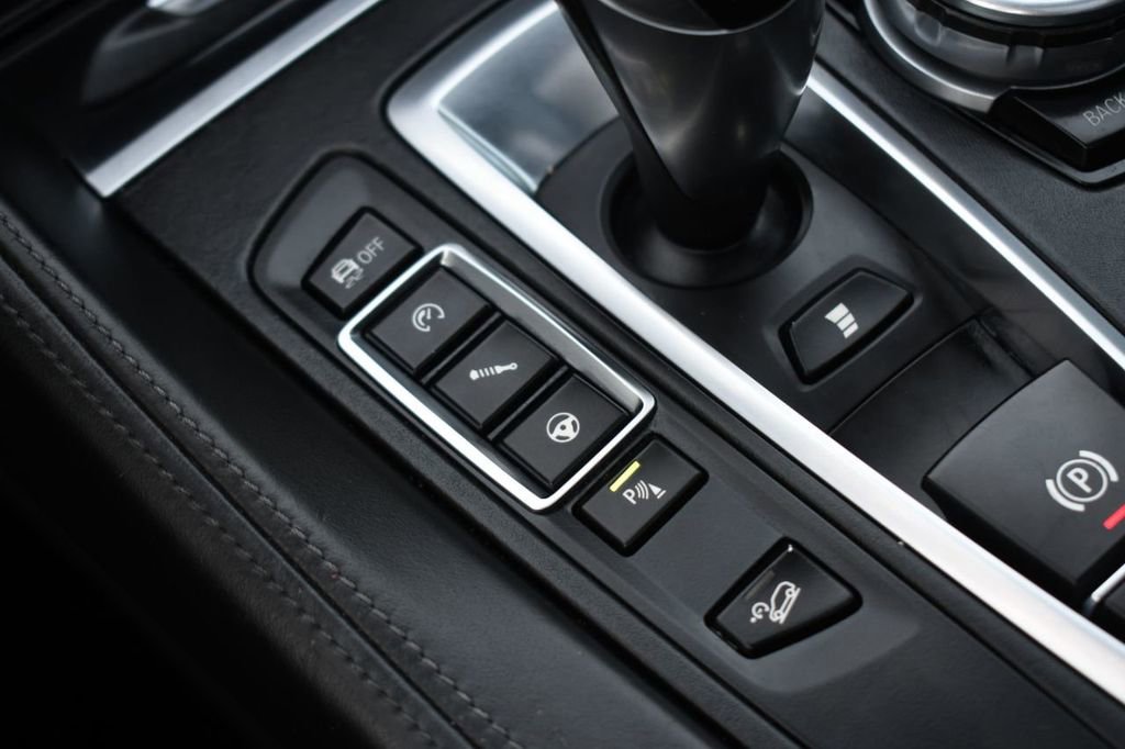 Used 2016 BMW X5 M image 37
