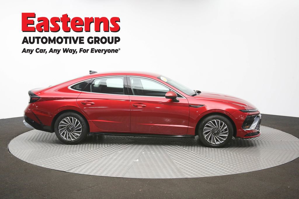 Used 2025 Hyundai Sonata SEL FWD image 45
