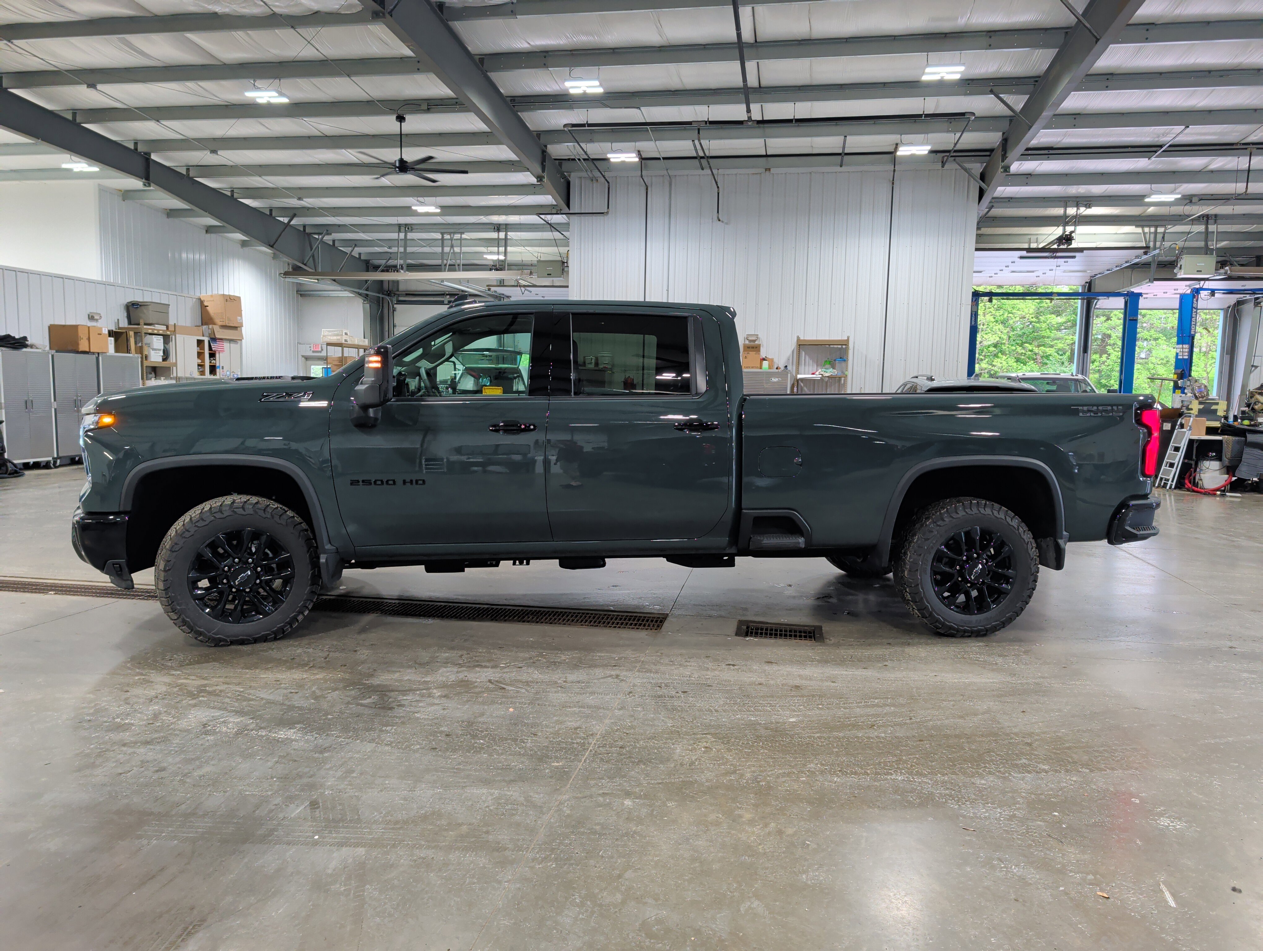 Used 2026 Chevrolet Silverado 2500 LTZ w/ Trail Boss Package AWD/4WD image 5