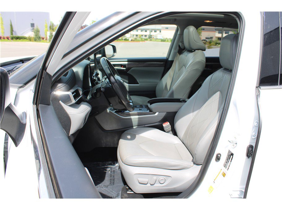 Used 2022 Toyota Highlander Platinum AWD/4WD image 8
