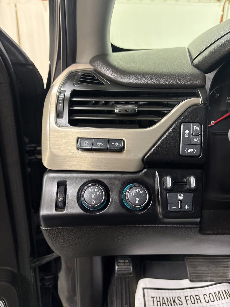 Used 2017 GMC Yukon Denali w/ Open Road Package AWD/4WD image 10