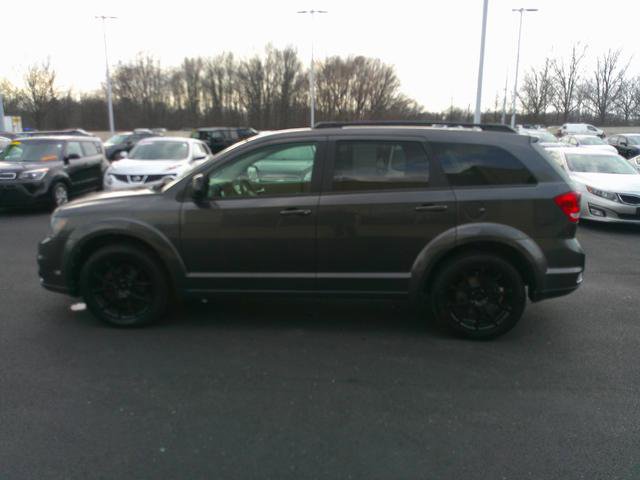 Used 2017 Dodge Journey SXT w/ Blacktop Package image 3