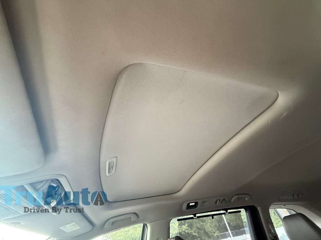 Used 2014 Honda Odyssey EX-L image 32