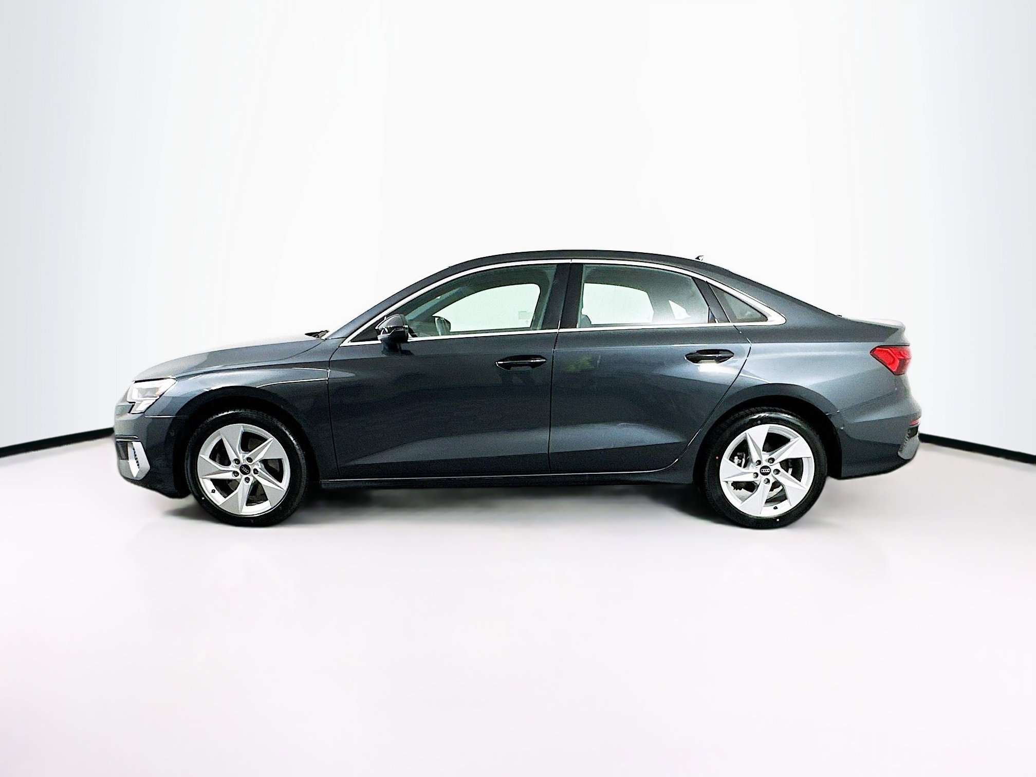 Used 2024 Audi A3 2.0T Premium image 4