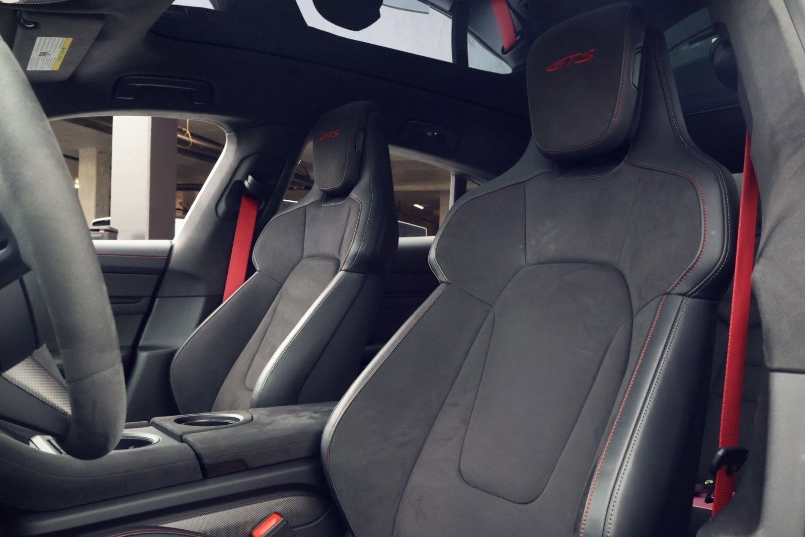 Certified 2024 Porsche Taycan GTS image 5