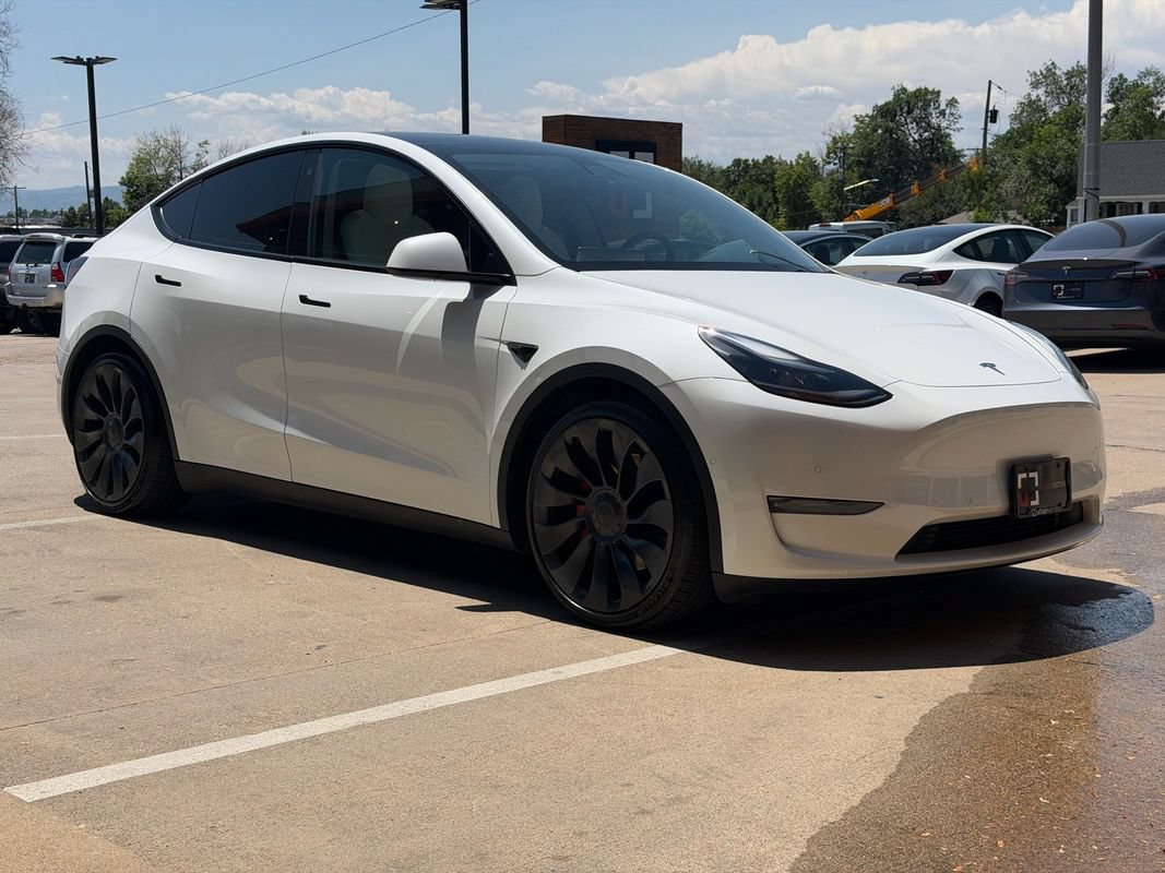 Used 2022 Tesla Model Y Performance AWD/4WD image 19