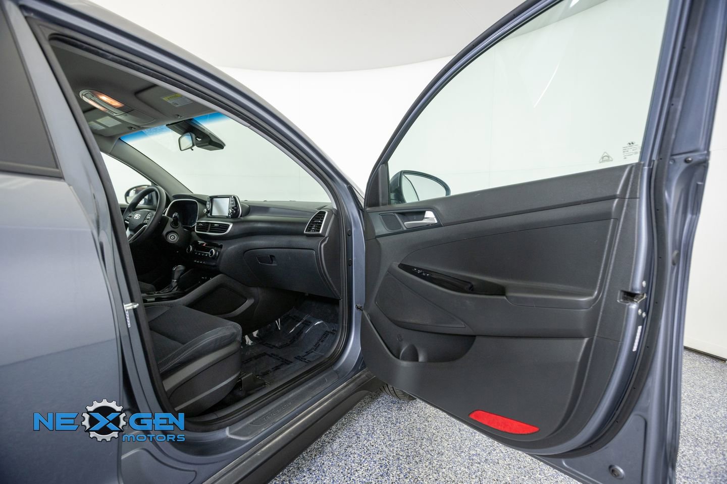 Used 2021 Hyundai Tucson SE w/ Cargo Package FWD image 38