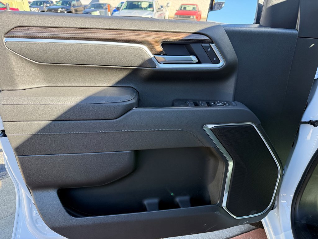 New 2026 Chevrolet Silverado 1500 LT AWD/4WD image 9