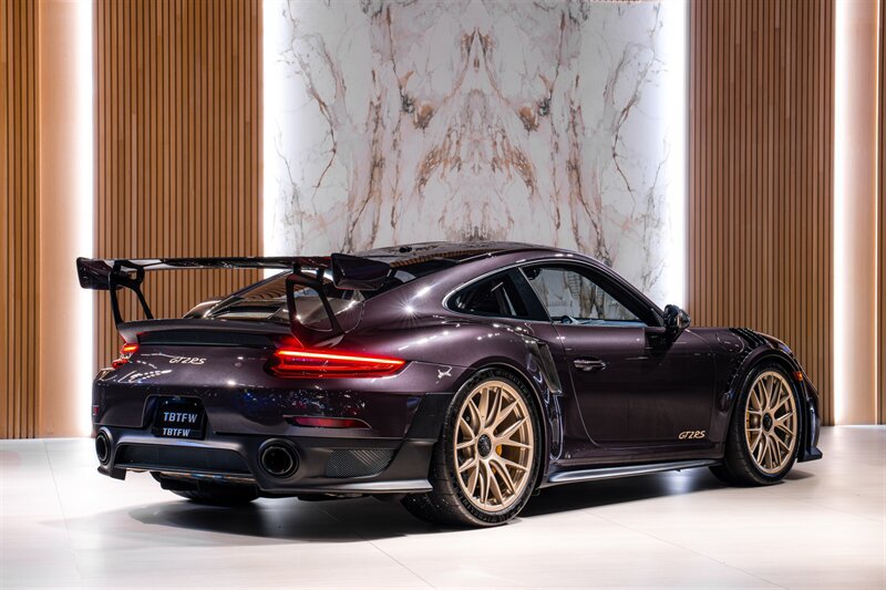 Used 2018 Porsche 911 GT2 RS RWD image 2