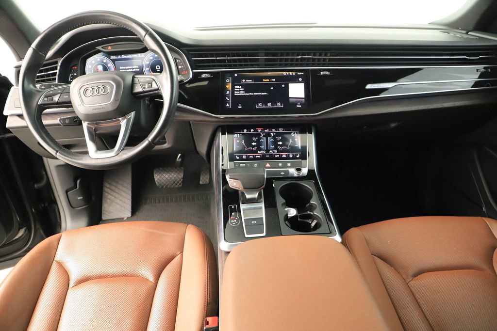 Used 2019 Audi Q8 Premium Plus w/ Premium Plus AWD/4WD image 18
